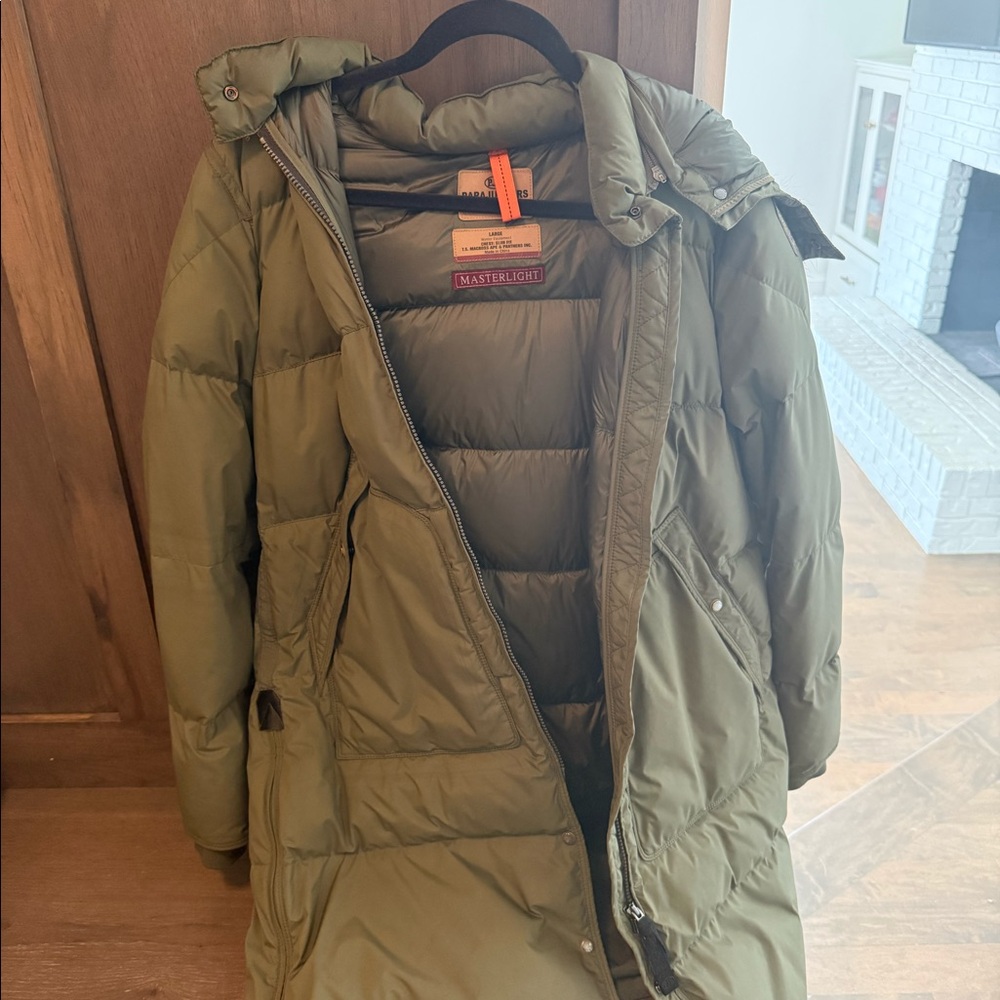 Parajumpers long puffer,olive green,fur hood.